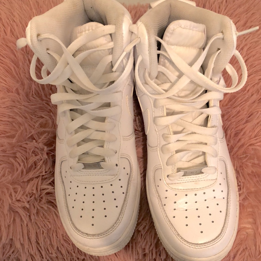 All white ups!